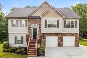featured image of 207 Depot Ln