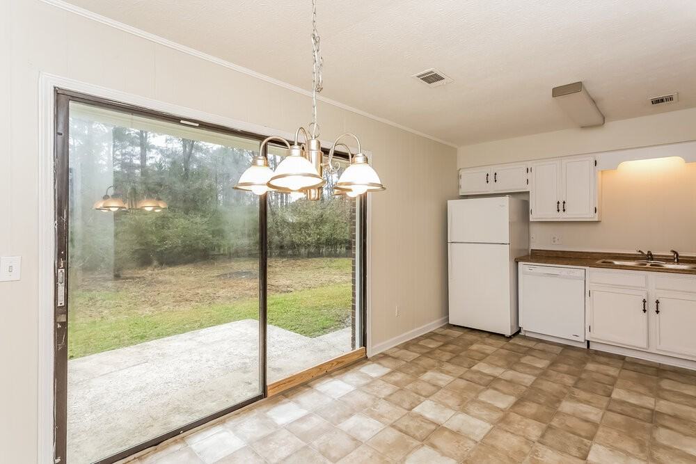 5 Silverwood Dr - Photo 6 of 15