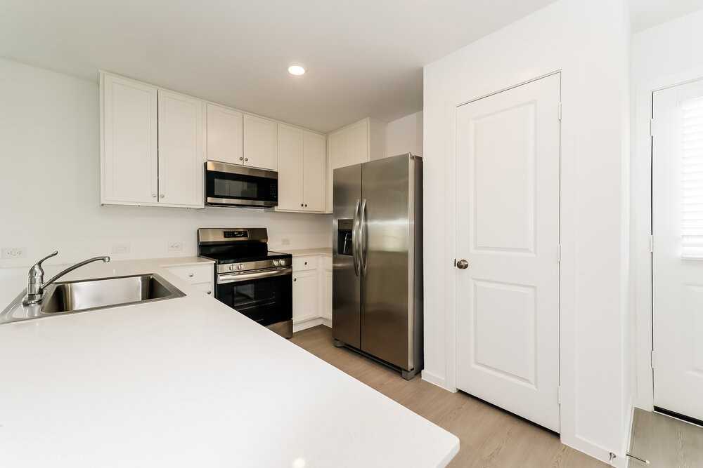 16118 Hatton Dr - Photo 7 of 19