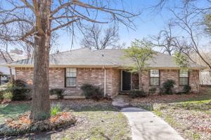 featured image of 2027 Cherrywood Ln
