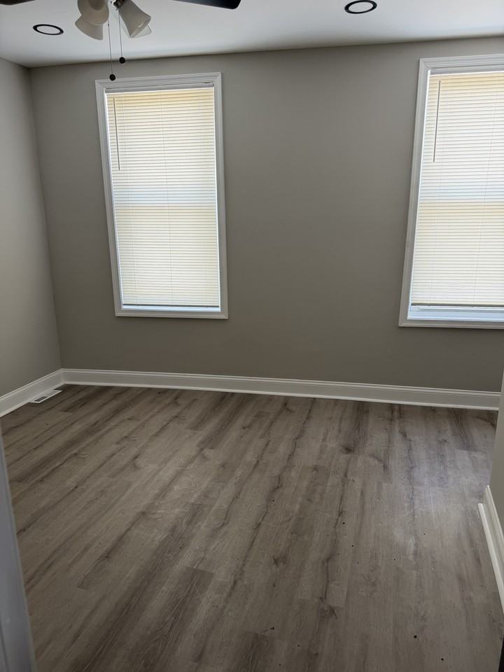 3627 Pulaski Highway - Photo 4 of 15