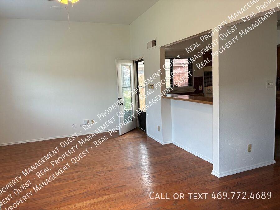 2402 Sunflower Dr - Photo 4 of 13