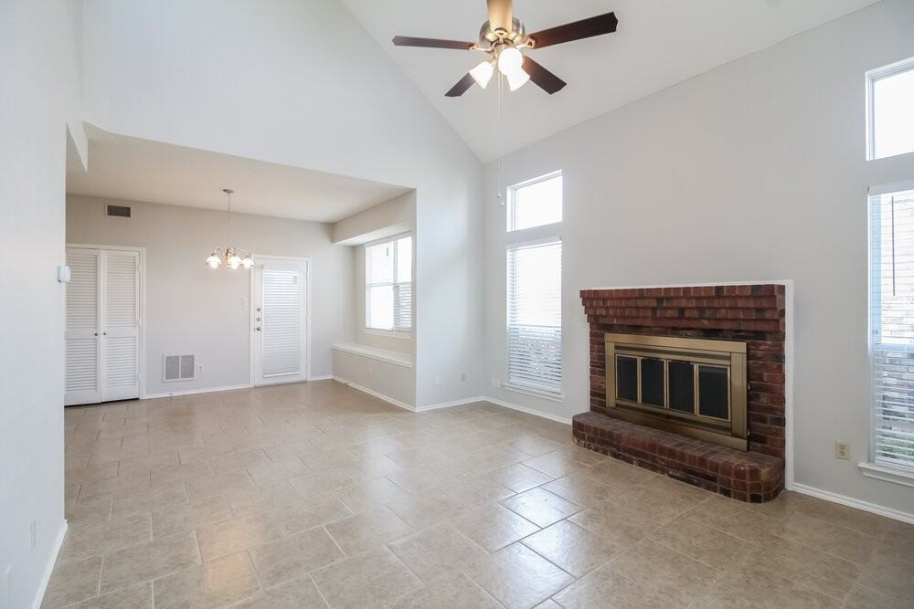 2326 Weatherby Dr - Photo 5 of 17