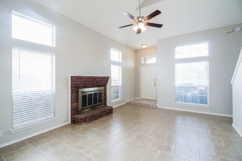 2326 Weatherby Dr - Photo 6 of 17