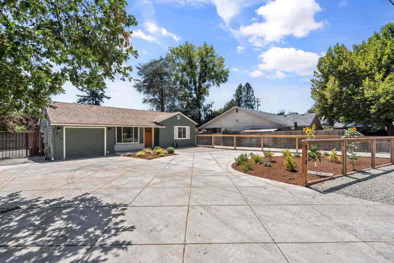 510 Keene Dr - Photo 3 of 29
