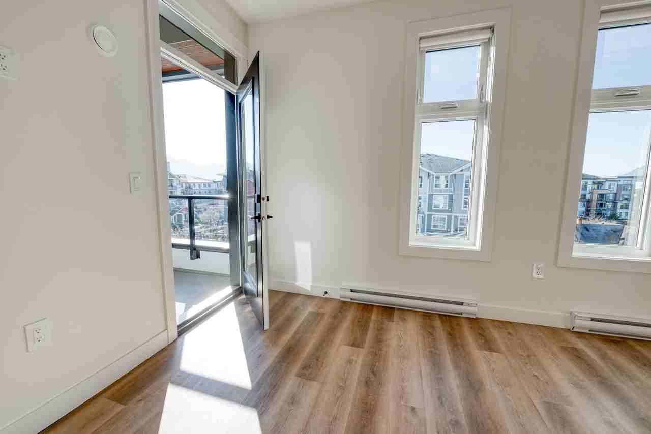 45639 Spadina Avenue ##101 - Photo 5 of 5