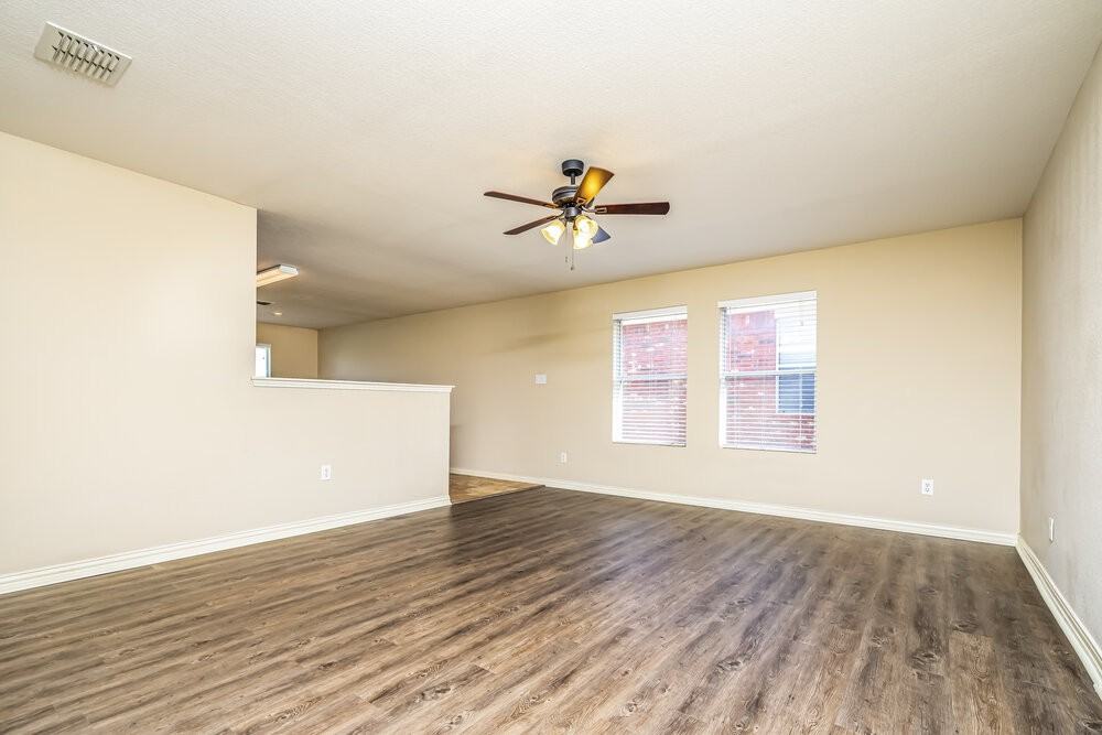 1118 Antoinette Dr - Photo 5 of 16