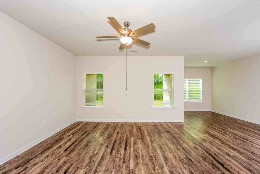 4537 Morgan Dr - Photo 5 of 19