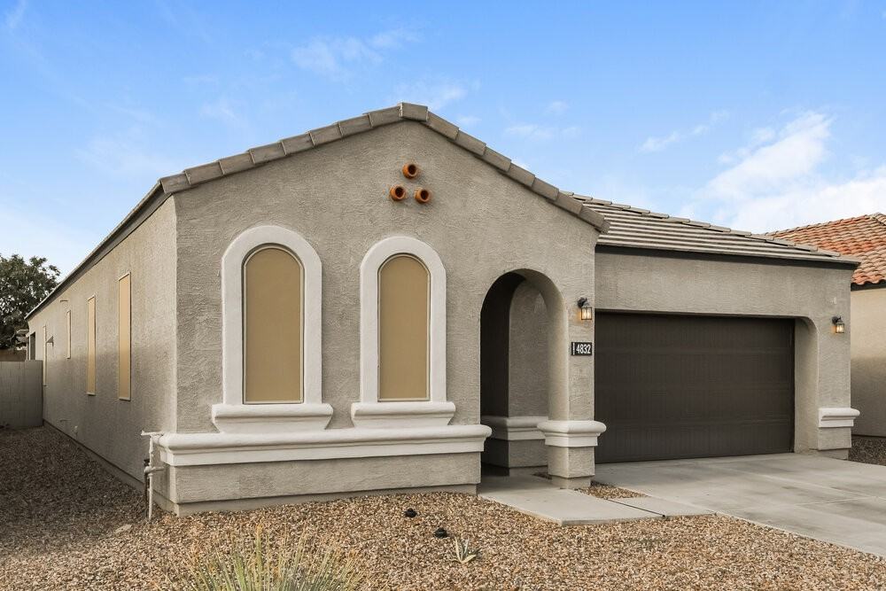 4832 E Rhodium Dr - Photo 3 of 16