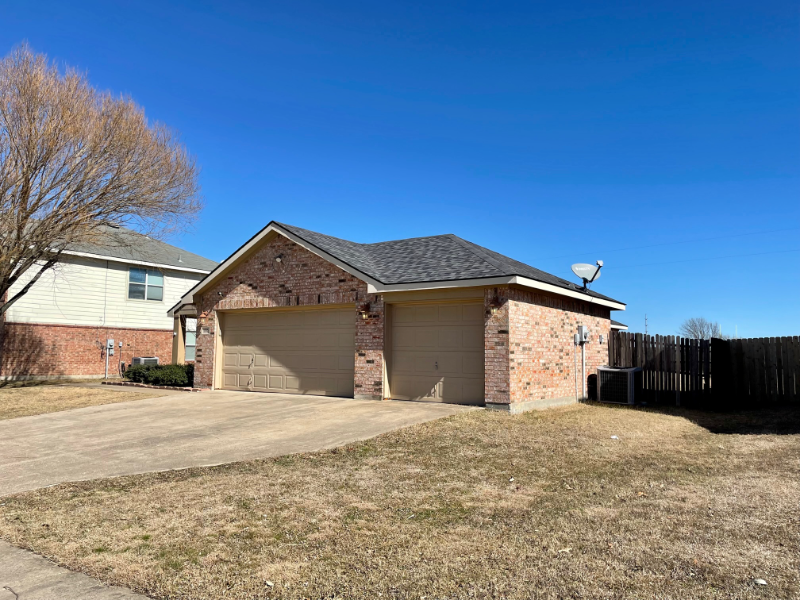 102 Branding Iron Dr - Photo 3 of 29