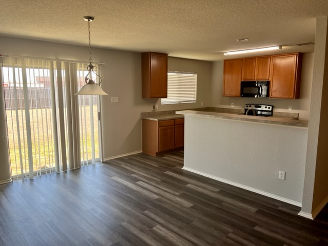 102 Branding Iron Dr - Photo 6 of 29