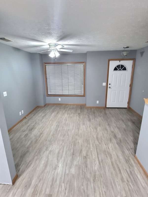 7003 Heim Rd #B - Photo 3 of 12