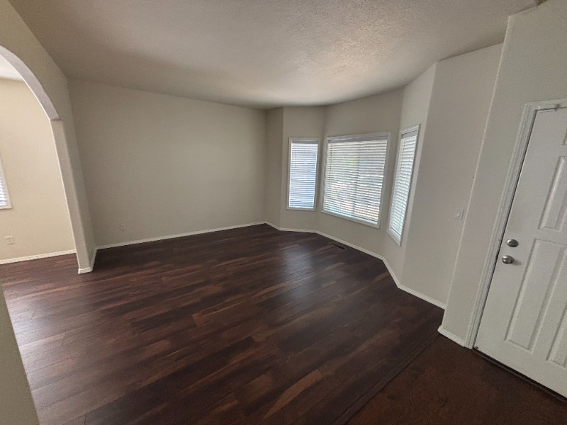 5058 Nw Crady Ln - Photo 5 of 18