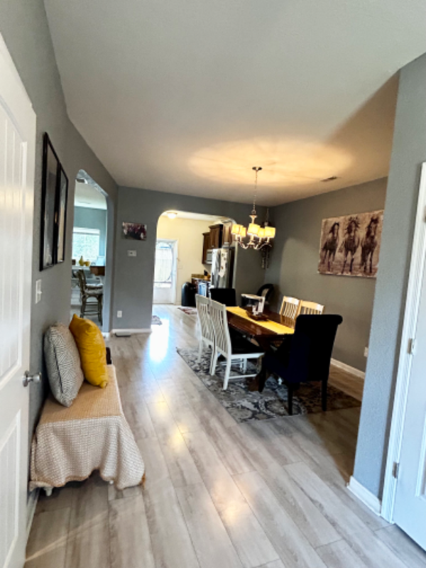 1030 Hill St - Photo 5 of 41