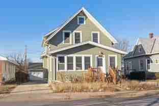3010 Grand St Ne #2 - Photo 1 of 1