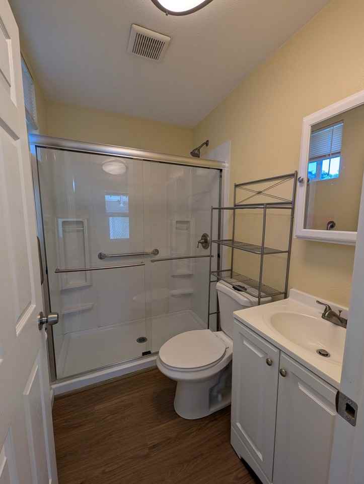 3025 Myers St #F - Photo 5 of 9