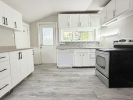 featured image of 337 Maxwell St