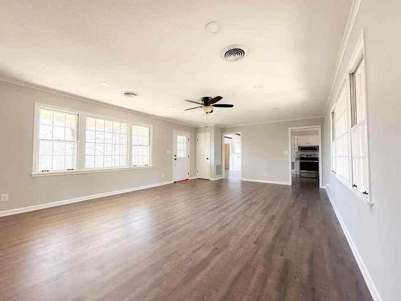 2308 Bluecutt Rd - Photo 2 of 37