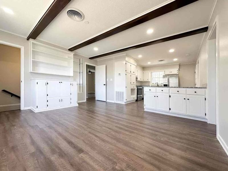 2308 Bluecutt Rd - Photo 7 of 37