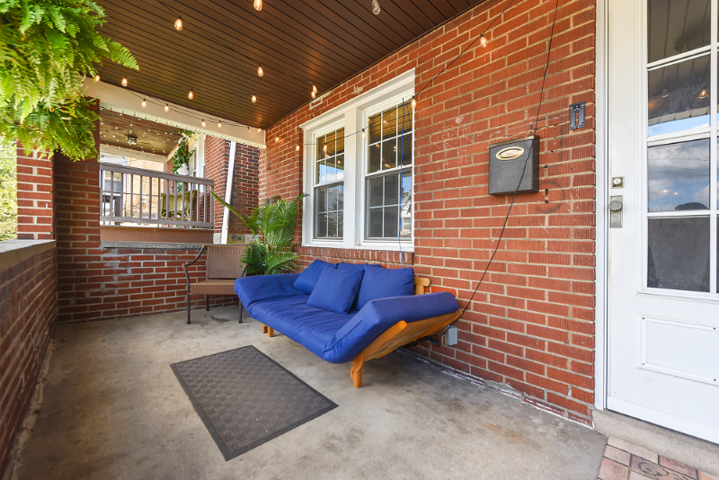 410 Eureka St - Photo 4 of 15