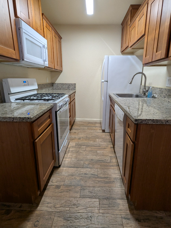 4758 Skyway #4 - Photo 5 of 7