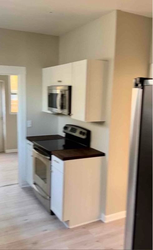 96 Bishop Ave - Photo 4 of 16