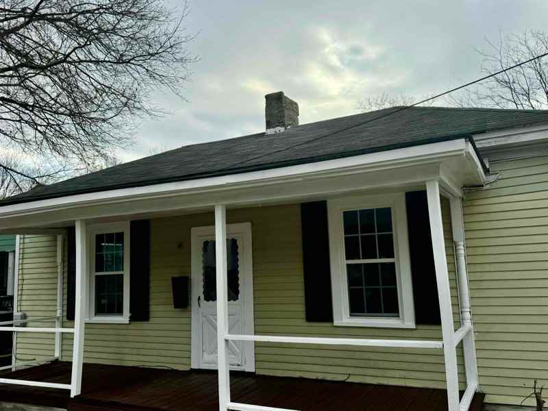 818 Noble Ave - Photo 2 of 5