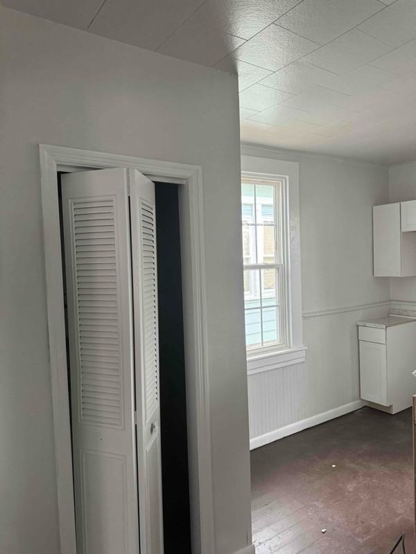 818 Noble Ave - Photo 4 of 5