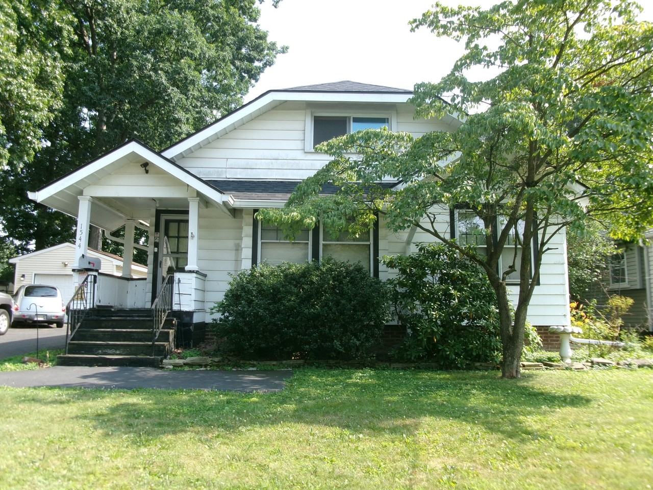 1544 Edgewood St Ne - Photo 3 of 29