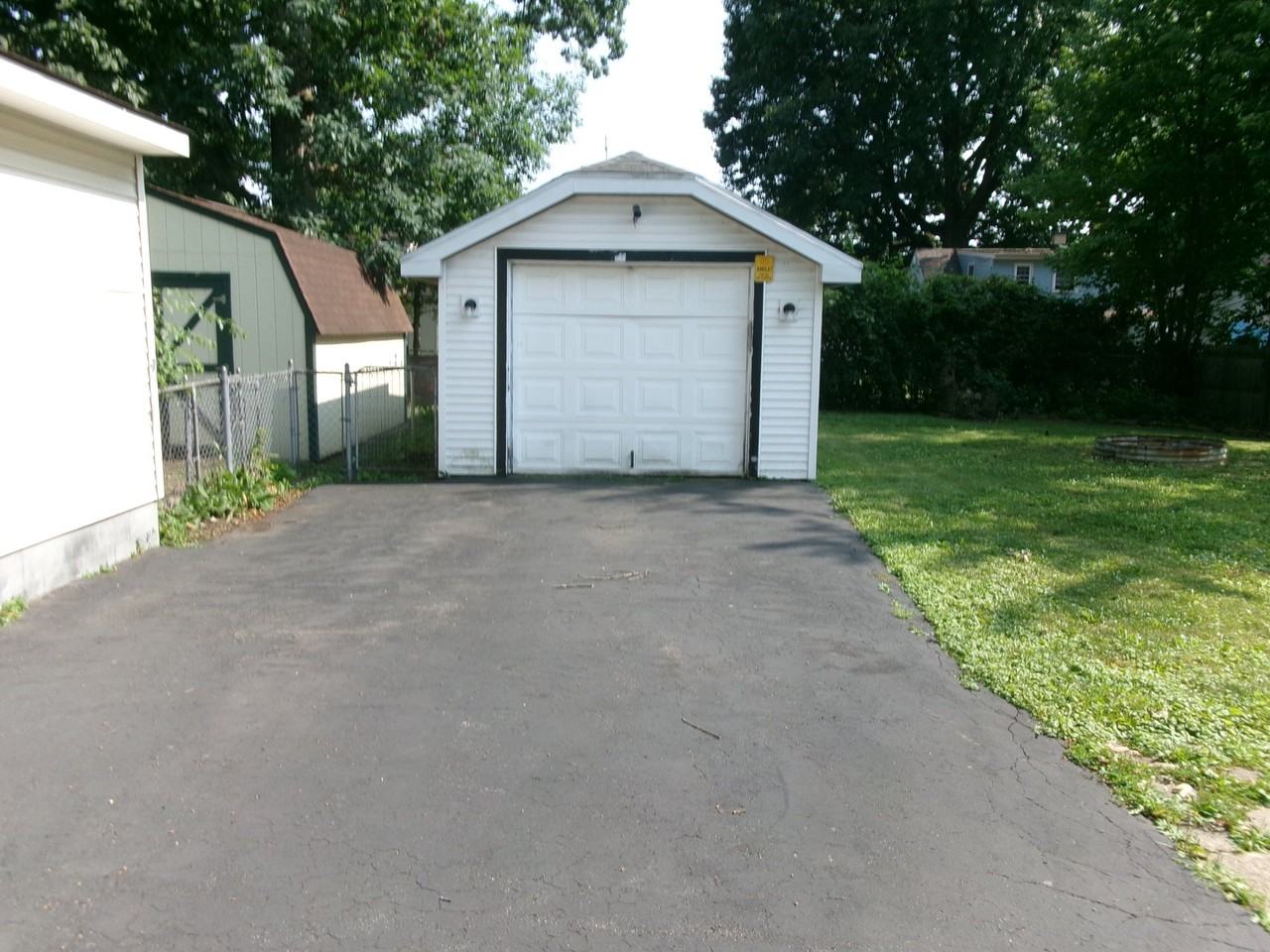 1544 Edgewood St Ne - Photo 4 of 29