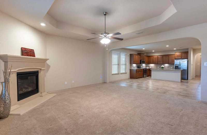 1117 Alnwick Ln - Photo 5 of 20