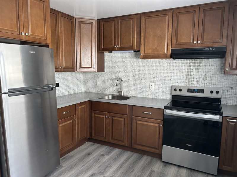 3608 Midvale Ave #B