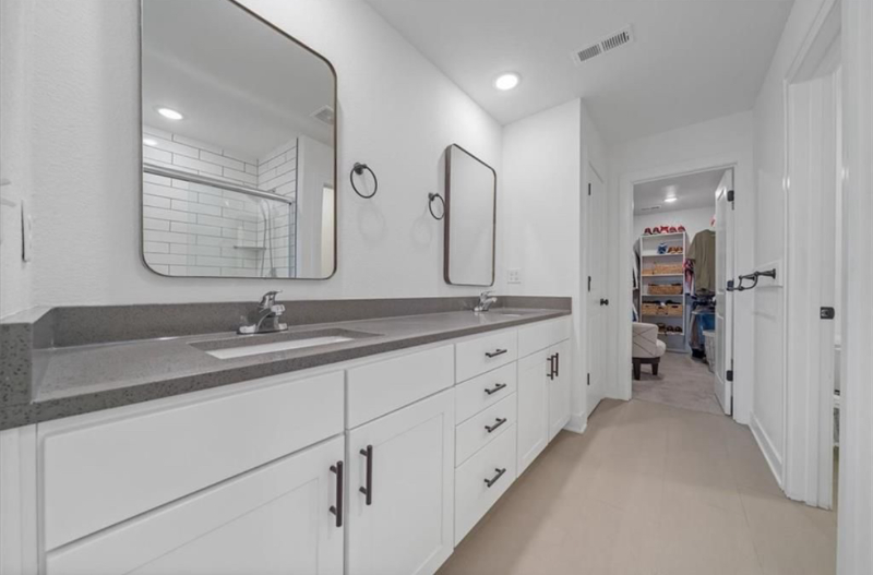 7377 Grand Slam St - Photo 5 of 20