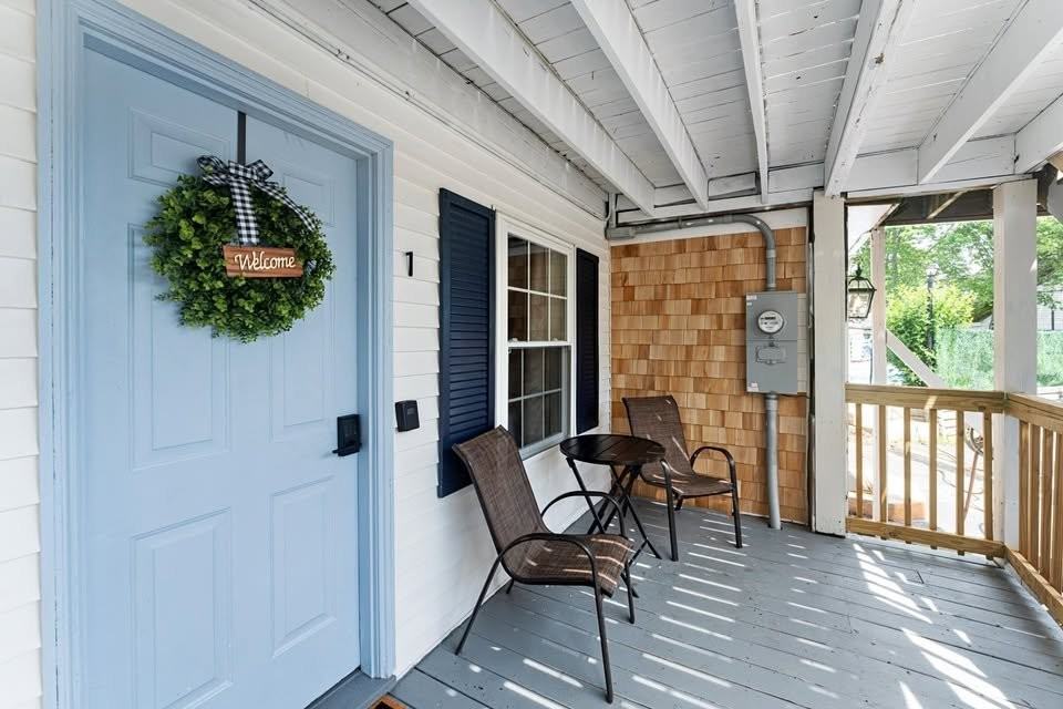 46 E Grand Ave #1 - Photo 4 of 20