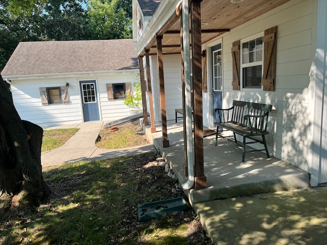 23367 W Schwerman Rd - Photo 2 of 16