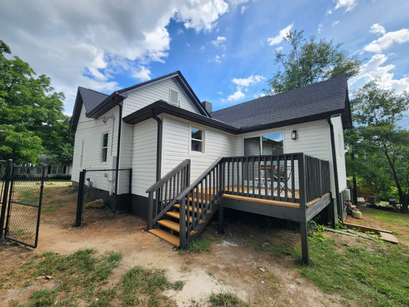 1828 Maxton Ave - Photo 3 of 16