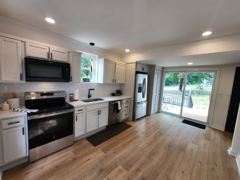 1828 Maxton Ave - Photo 4 of 16