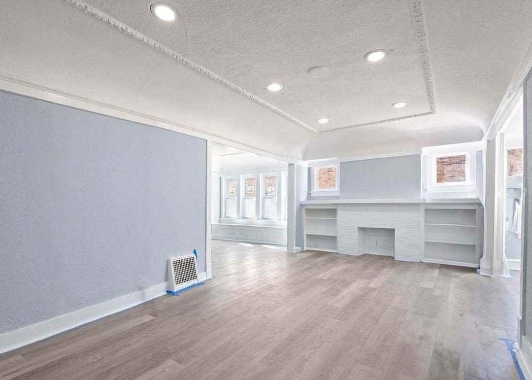 4266 W Highland Blvd - Photo 3 of 6