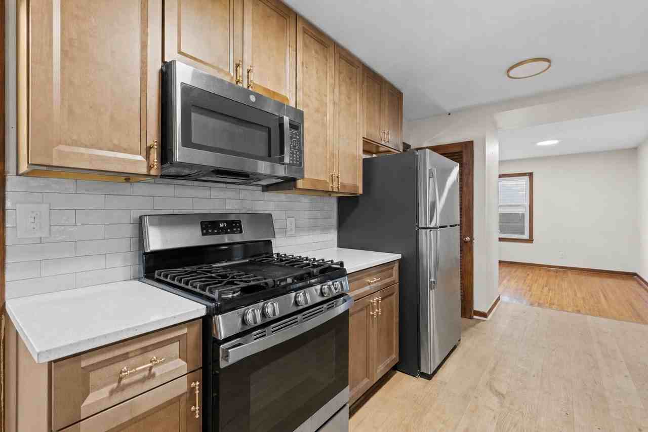 7221 Nicollet Ave - Photo 2 of 19