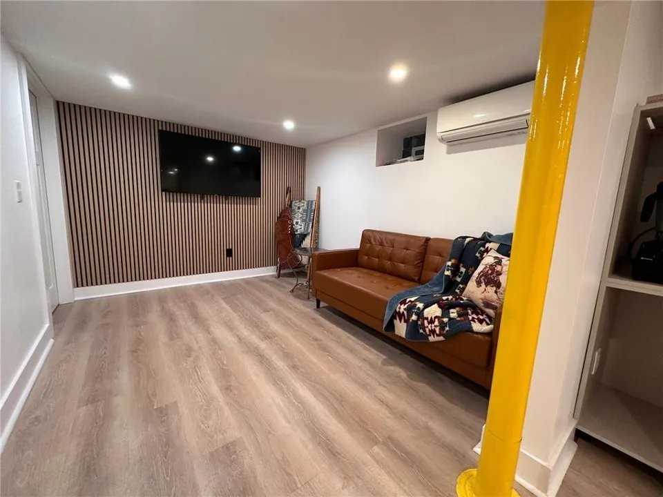 1407 Madison St Ne #1407 - Photo 2 of 7