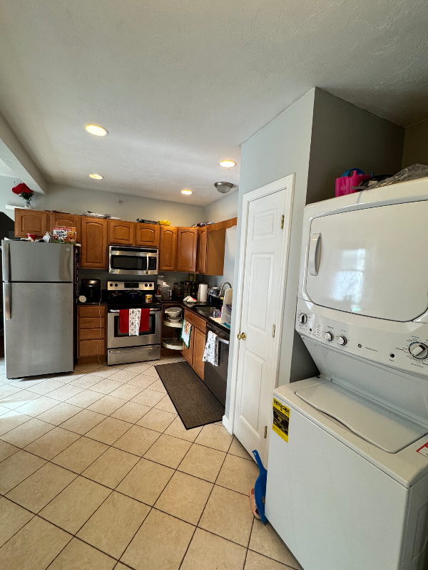 143 Providence St #6 - Photo 7 of 14