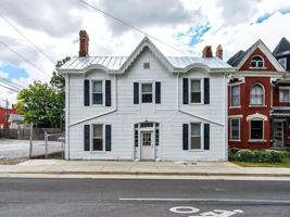 featured image of 512 High St #1