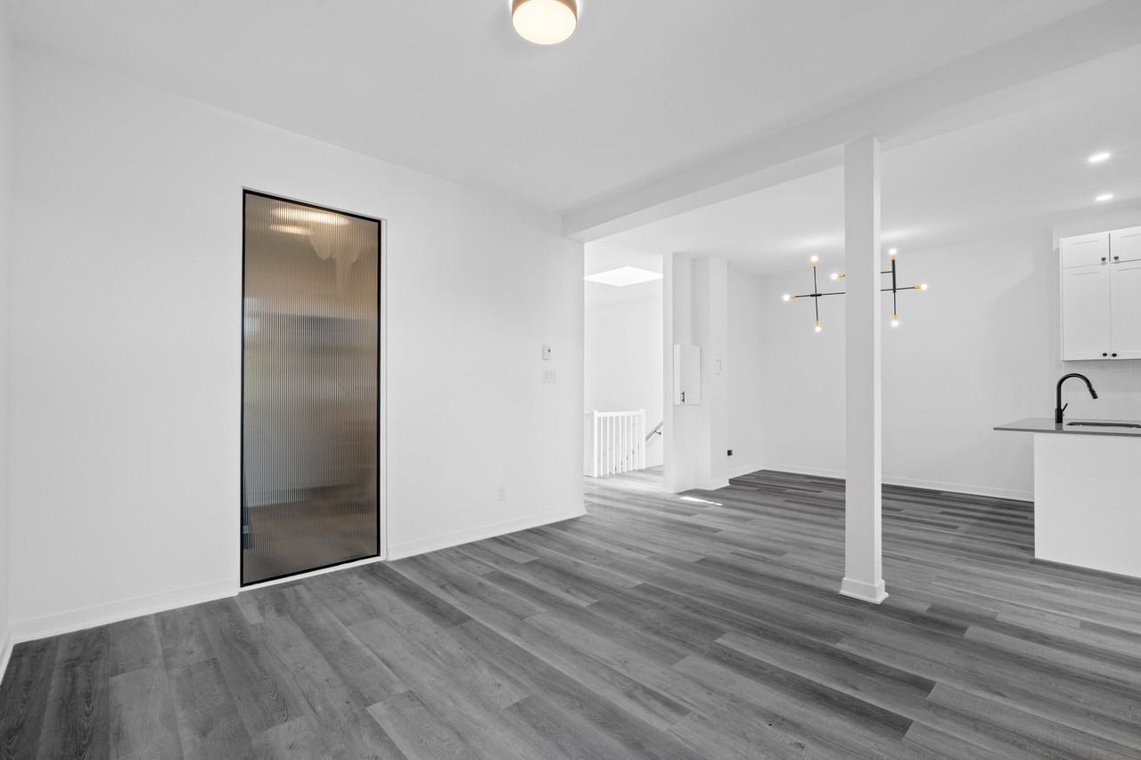 1587 Avenue du Mont-Royal Est - Photo 4 of 10