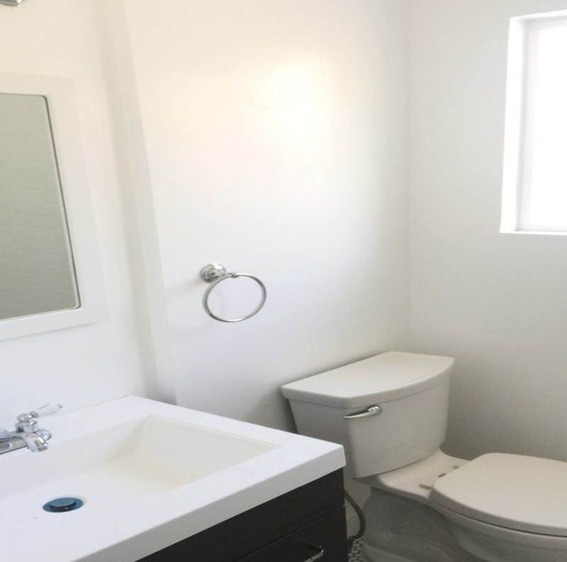 803 E Sherman Ave - Photo 5 of 18