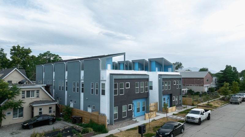 909 W Euclid Ave #6 - Photo 3 of 26