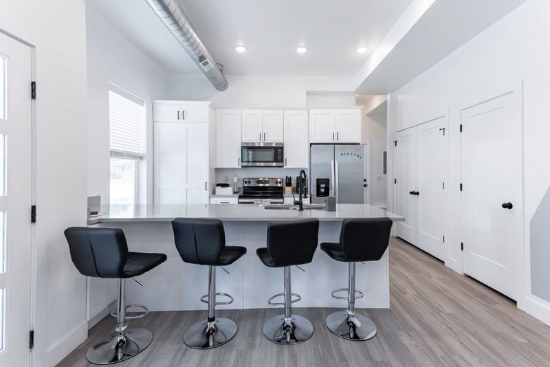 909 W Euclid Ave #6 - Photo 5 of 26