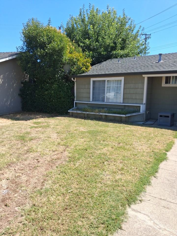10500 Glenview Way - Photo 7 of 16