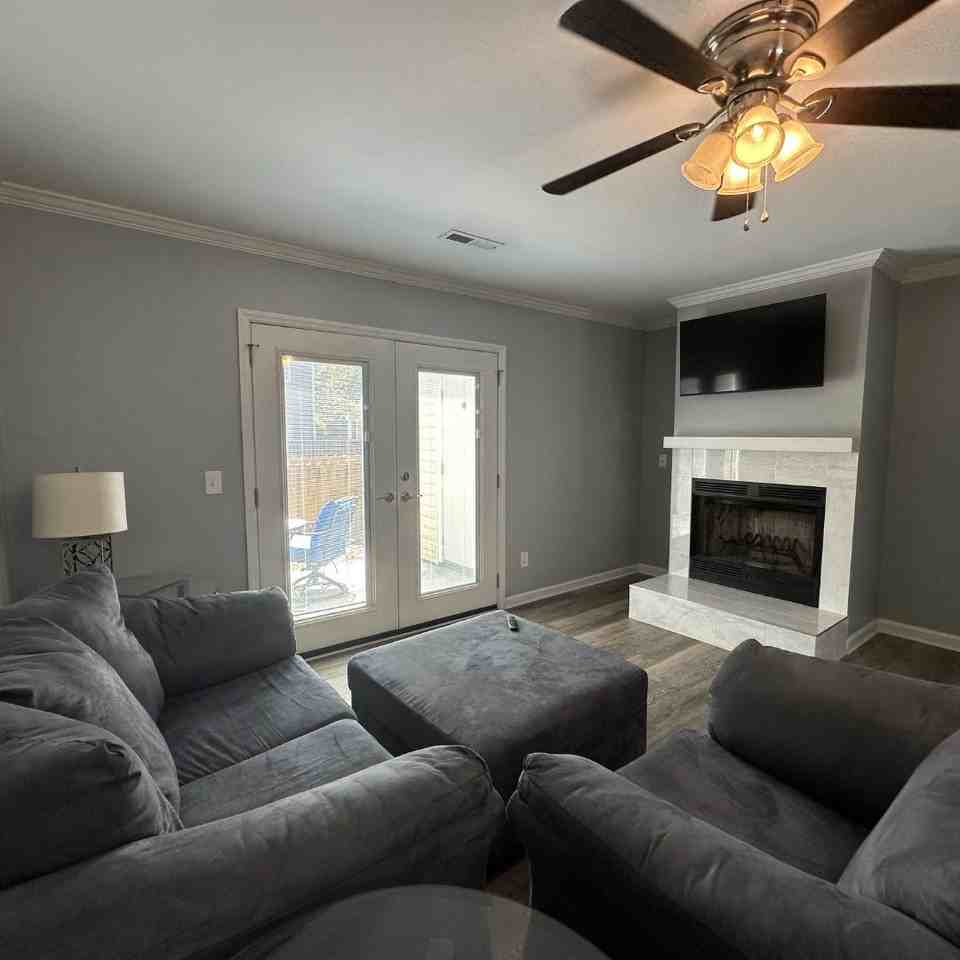 126 Lullwater Dr #B - Photo 7 of 19