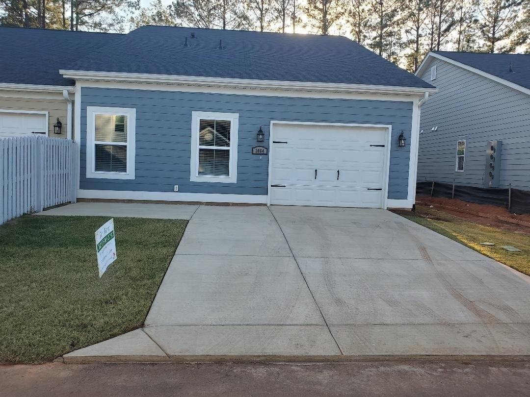 3064 Stanhope Dr - Photo 2 of 10