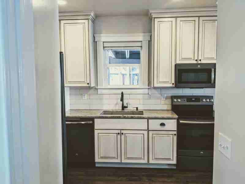 277 1/2 E St #1 - Photo 6 of 18